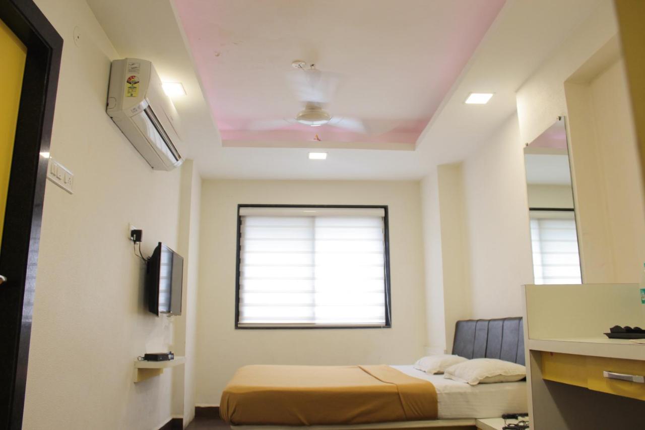 Hotel Maa Sharda Indore Luaran gambar