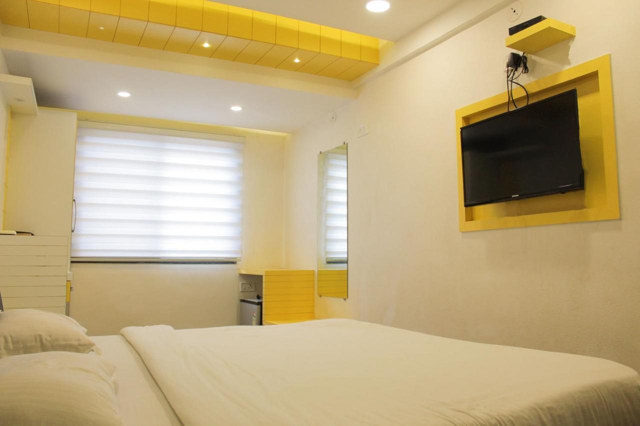 Hotel Maa Sharda Indore Luaran gambar